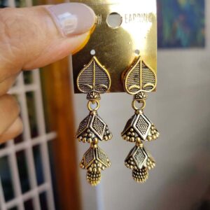 Leaf Top Step Earring