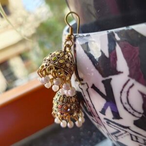 The Golden Hanging