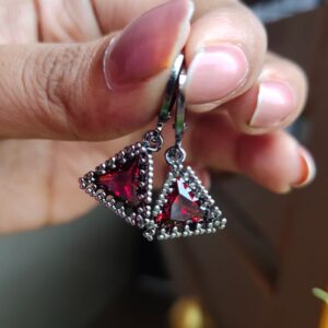 Premium Quality Triangle Crystal Red