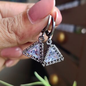 Premium Quality Triangle Crystal White