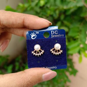 GOLDEN PEARL AND STONE FAN SHAPE STUD