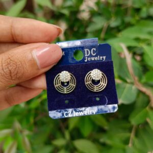 PRETTY SILVER CONCENTRIC CIRCLE STUD