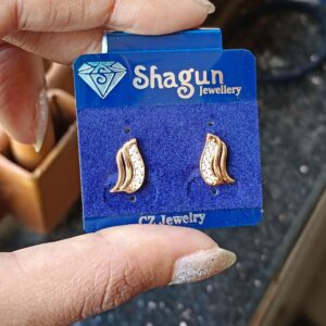 UNIQUE SHAPED AD STUD